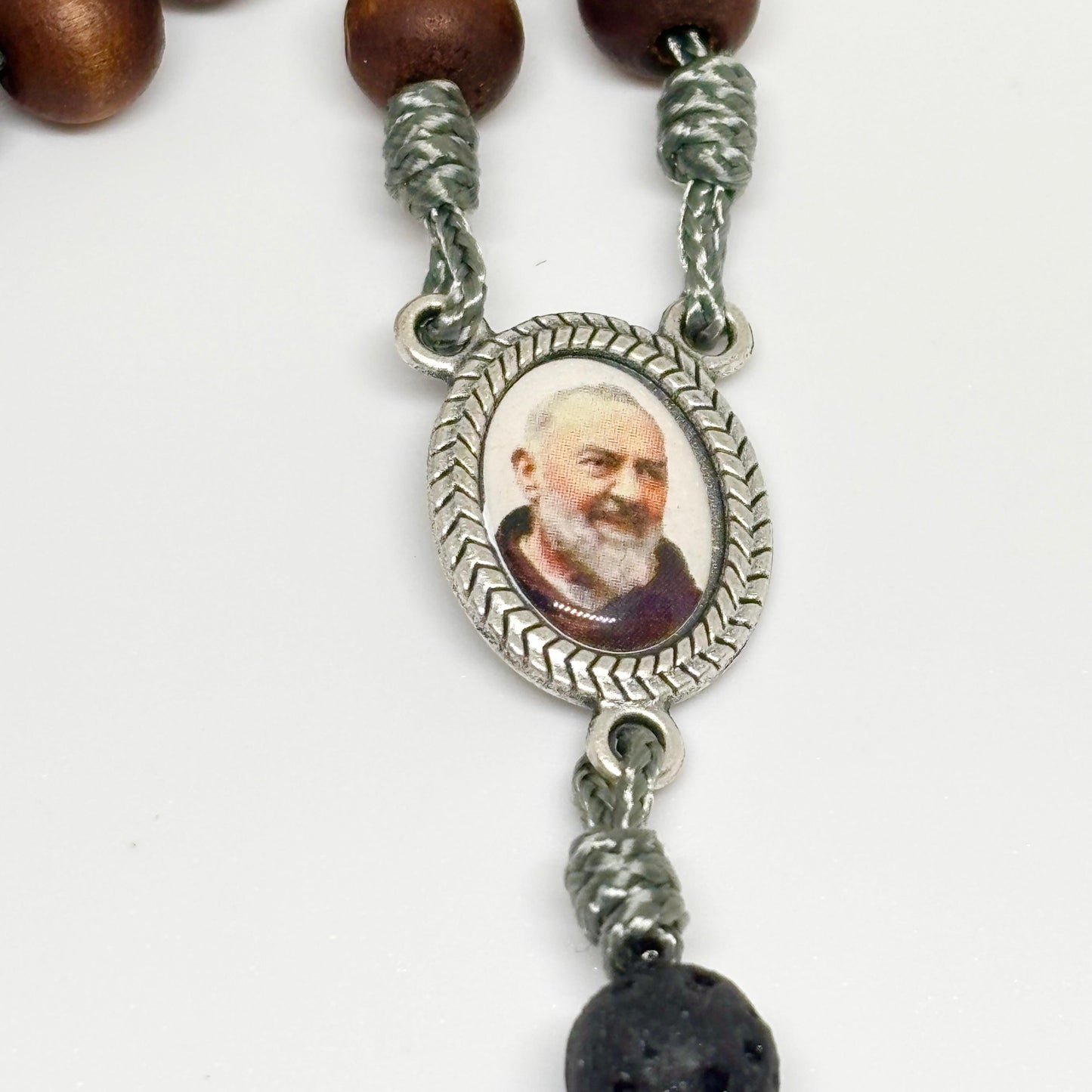 Rosario in legno e pietra - Padre Pio