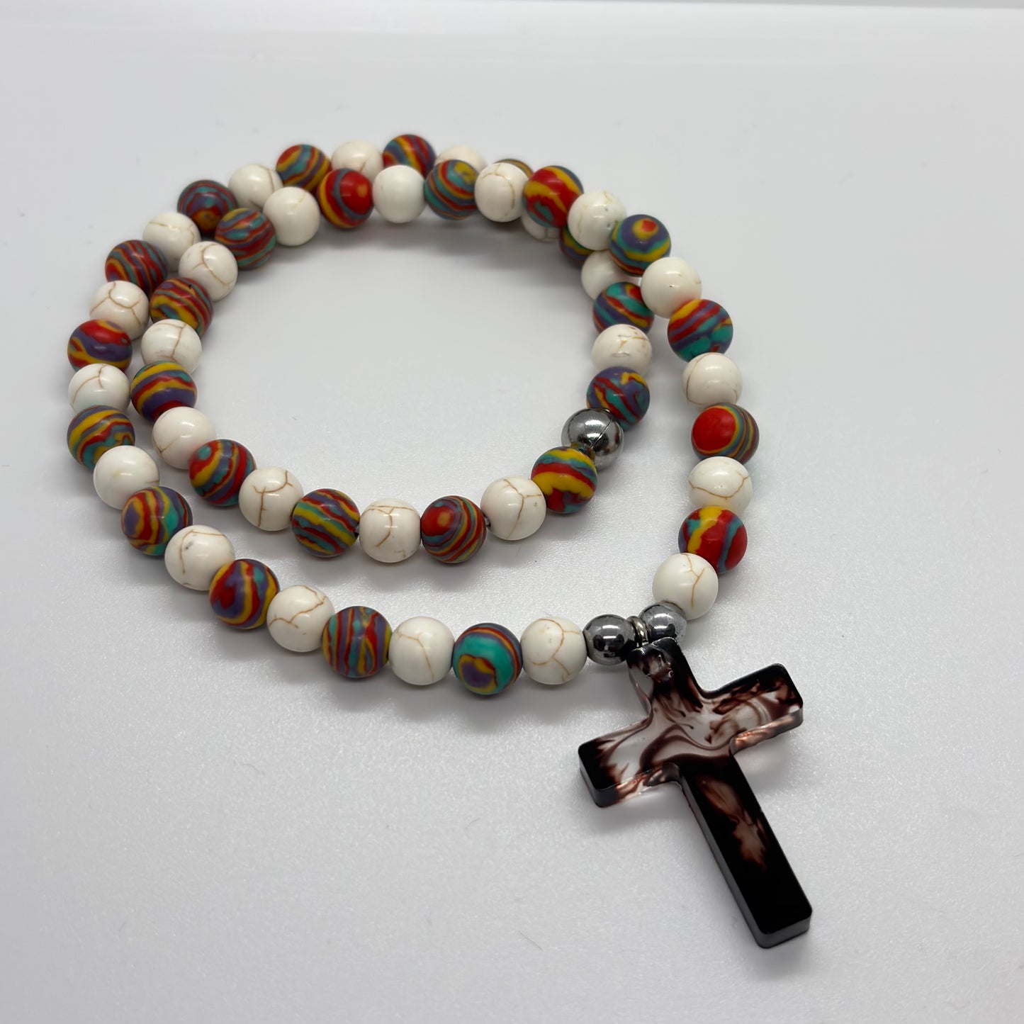 Collana donna con croce in resina