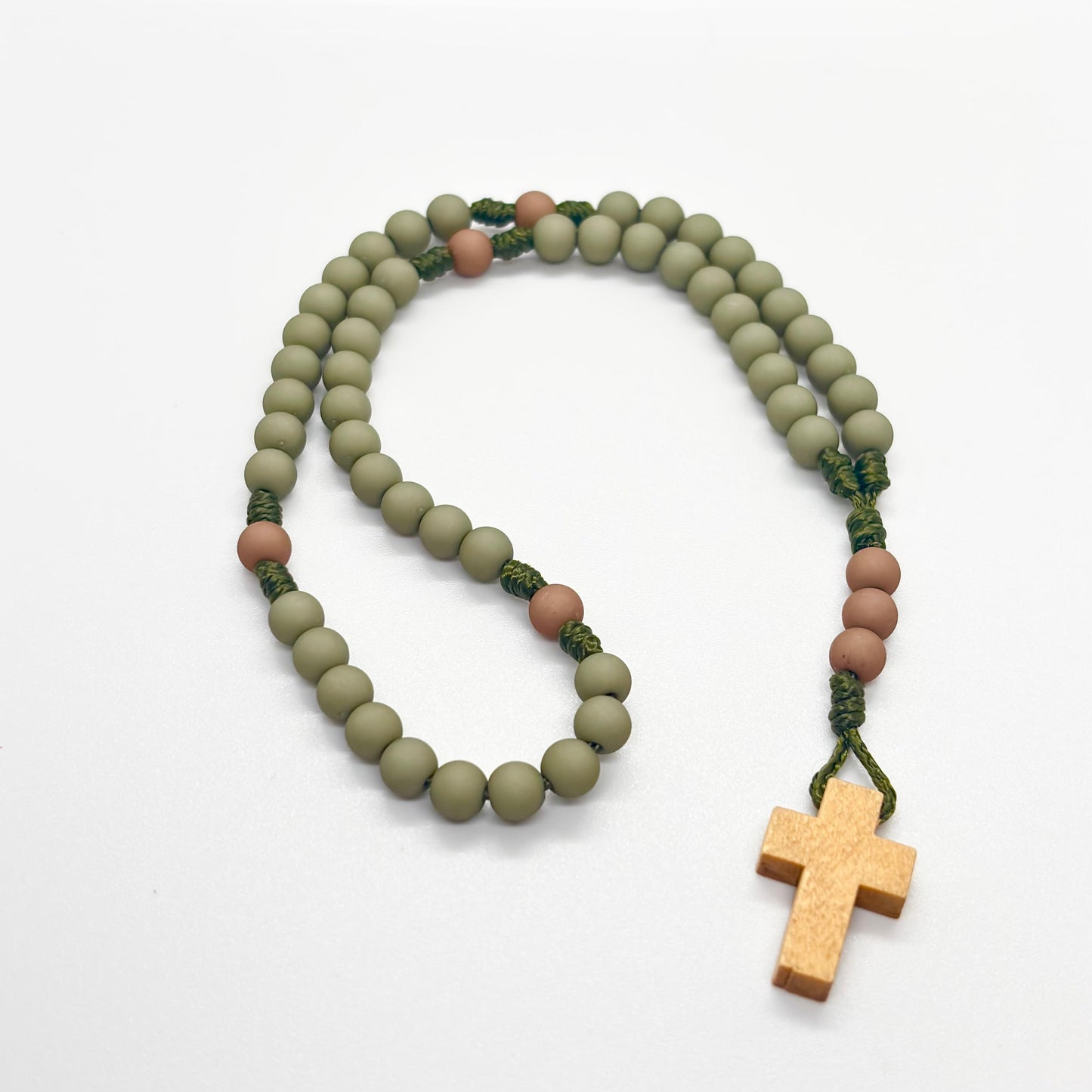 Rosario in corda - acrilico/legno  (varie colorazioni)