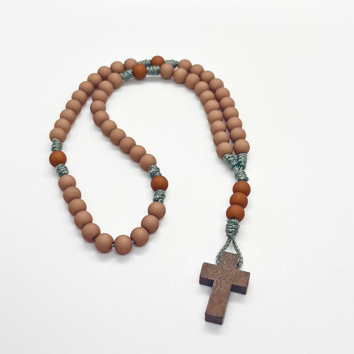 Rosario in corda - acrilico/legno  (varie colorazioni)