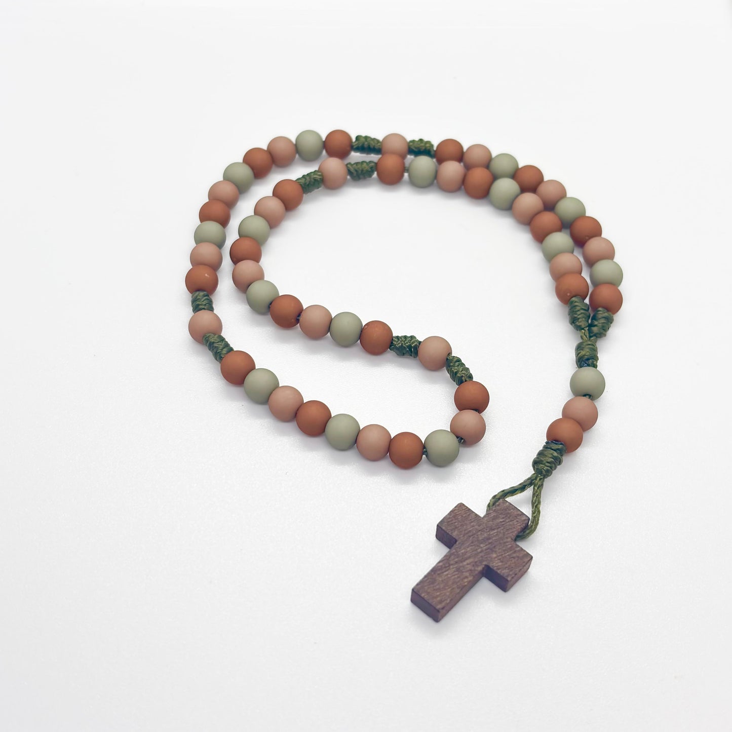 Rosario in corda - acrilico/legno  (varie colorazioni)