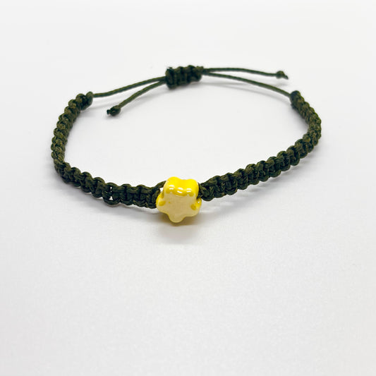 Bracciale in corda con pietra a stella