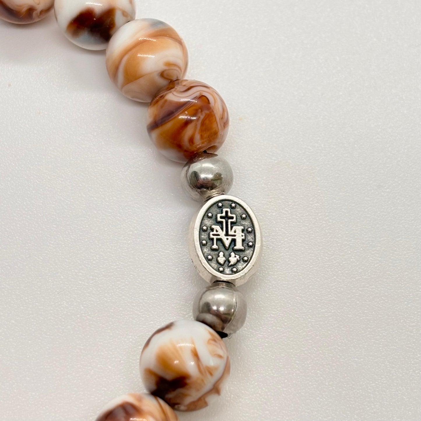 Bracciale in pietra con Medaglia Madonna Miracolosa