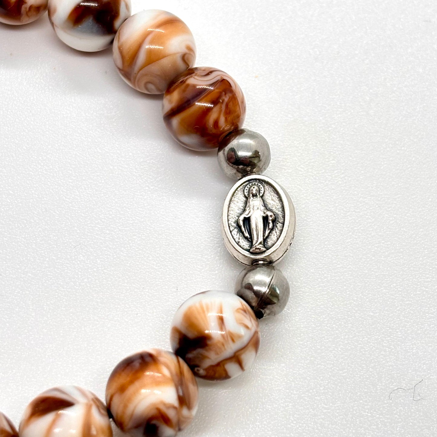 Bracciale in pietra con Medaglia Madonna Miracolosa