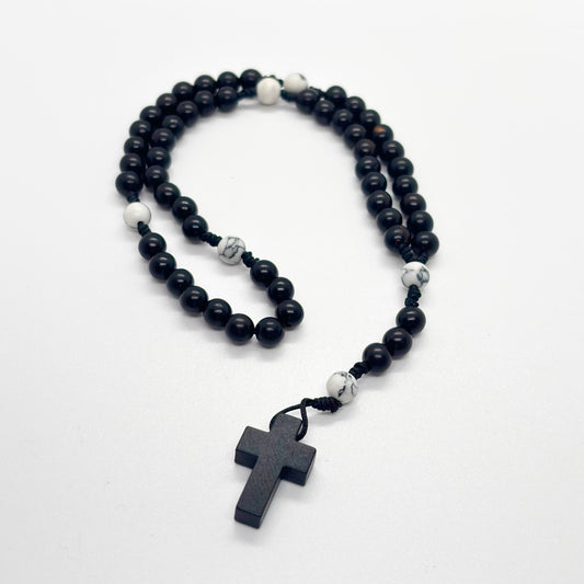 Rosario in corda e pietre nere